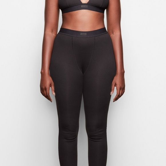 SKIMS Cotton Rib Legging - Picture 3 of 16